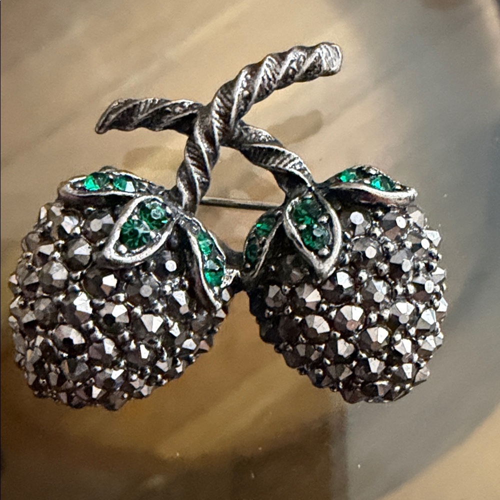 Vintage Weiss Silver Tone Double Strawberry Brooch Pin